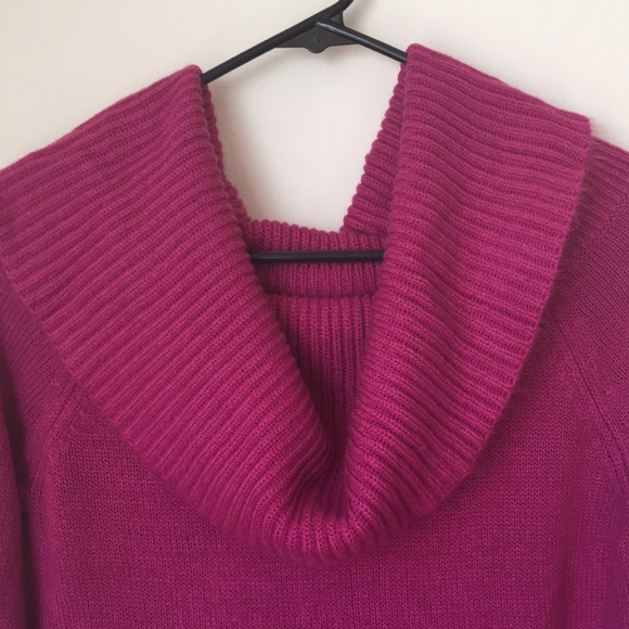 H&M Sweater - Picture 3 of 4